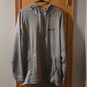 Nike Men's Hoodie Size XL
